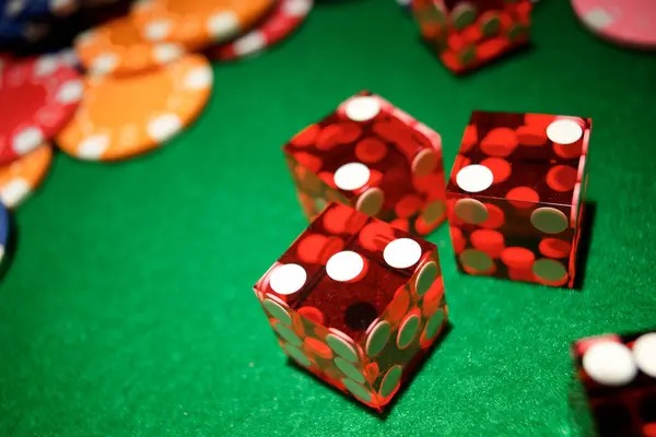 AduQ card game interface on huntertoto login